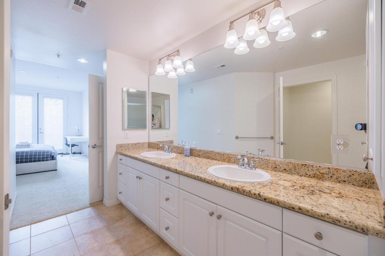 Luxury Irvine Spectrum 2 Bedrooms 2 Bathrooms Kitchen Pool Apartment ภายนอก รูปภาพ